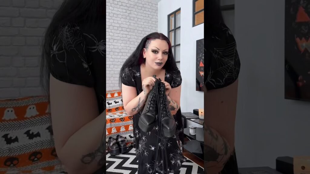 Summerween Styling ft. Hell Bunny! #altfashion #gothicoutfit