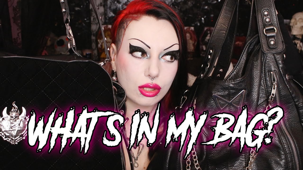WHAT’S IN MY BAGS? | Toxic Tears
