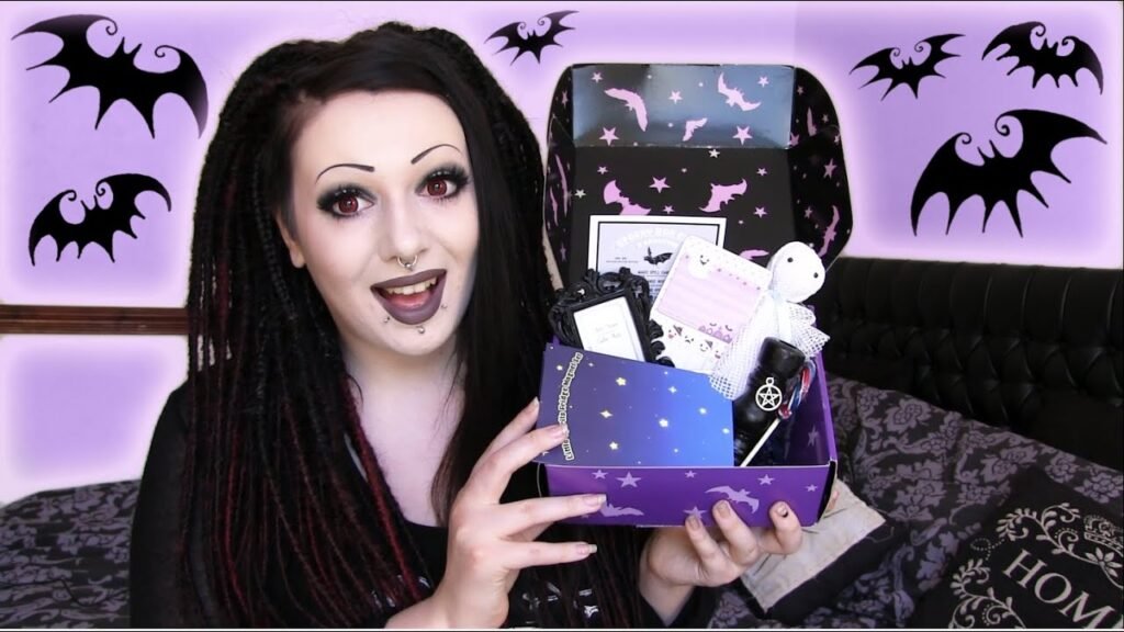 Spooky Box Club April Unboxing - A Haunting! | Toxic Tears