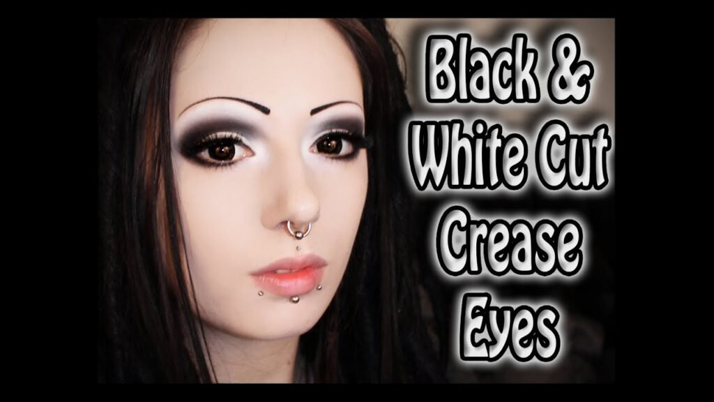Black White Cut Crease Eyes Tutorial | Toxic Tears Black White Cut Crease Eyes Tutorial | Toxic Tears